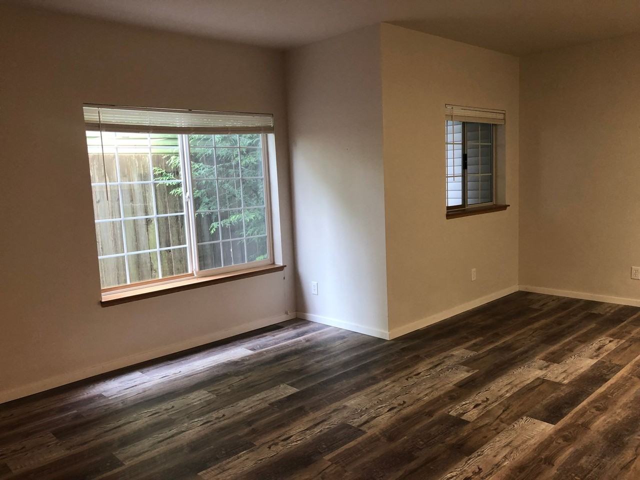 Able Court Apartments - Photo 3 of 17