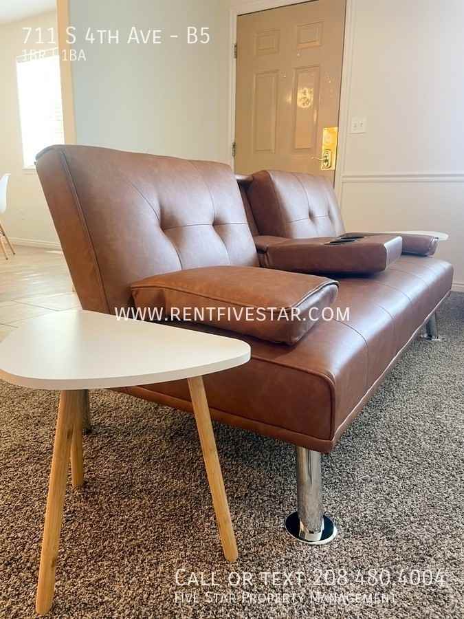 711 S 4th Ave #B5 - Photo 4 of 15