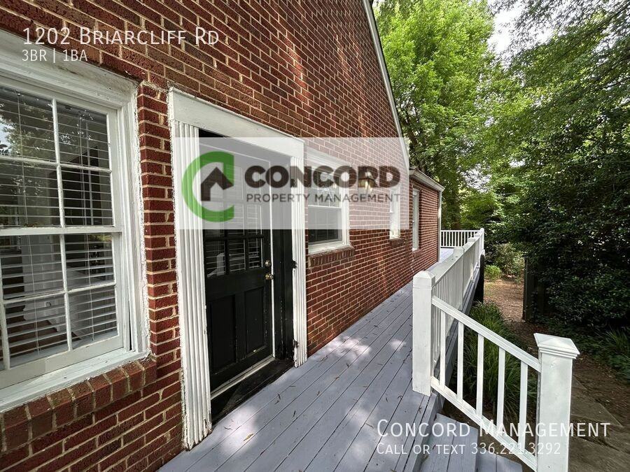 1202 Briarcliff Rd - Photo 3 of 18