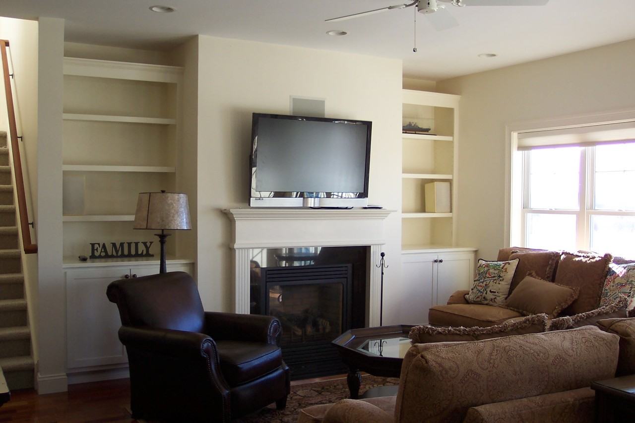 264 Crispin Dr - Photo 2 of 10