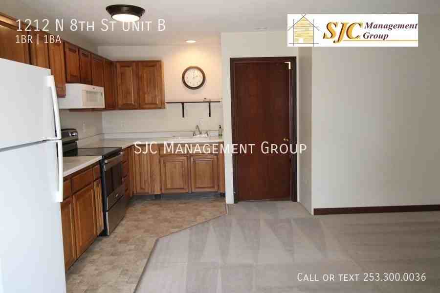 1212 N 8th St Apt B - Photo 4 of 10