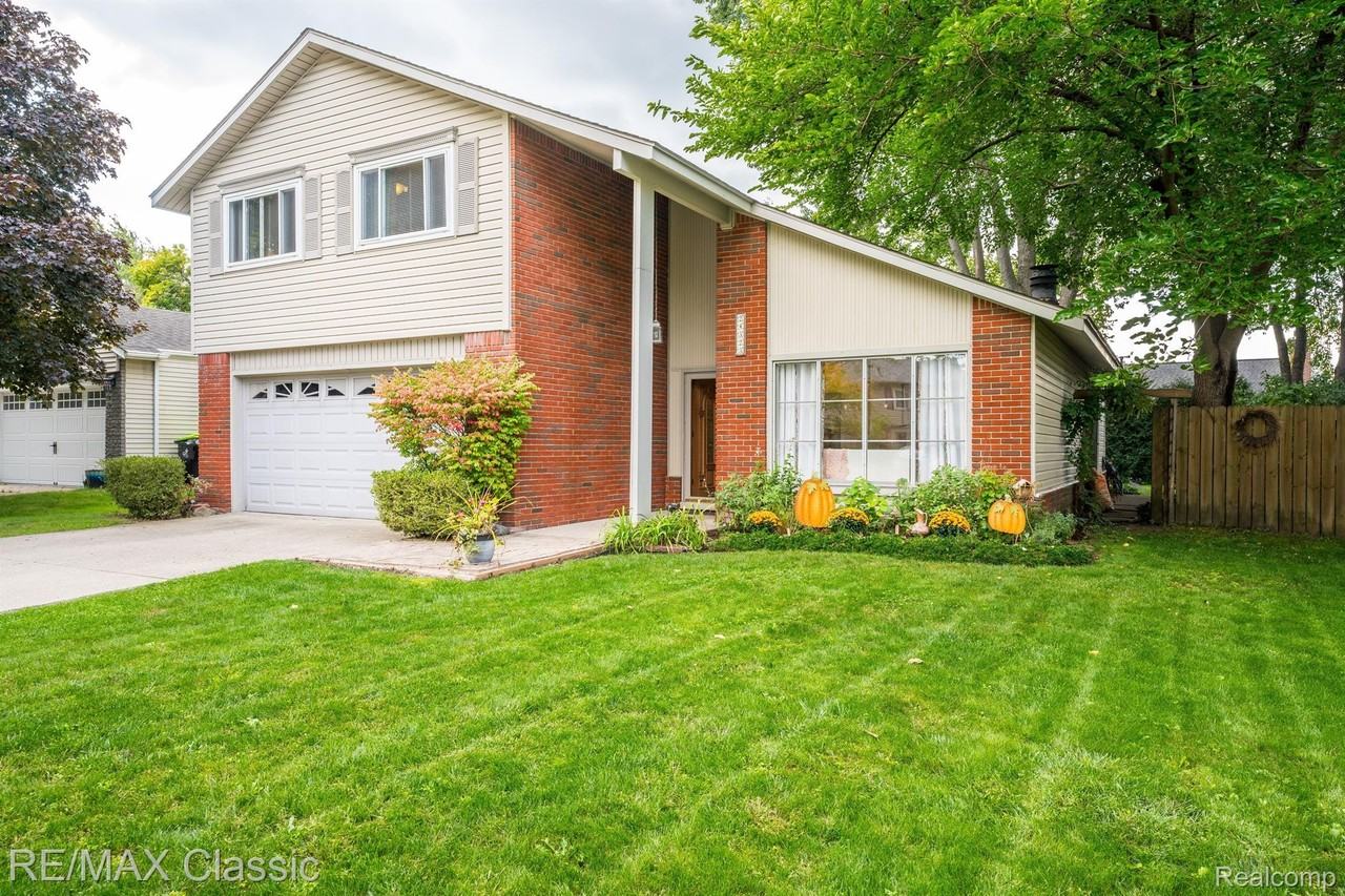 24323 Pinecrest St #NA - Photo 2 of 29