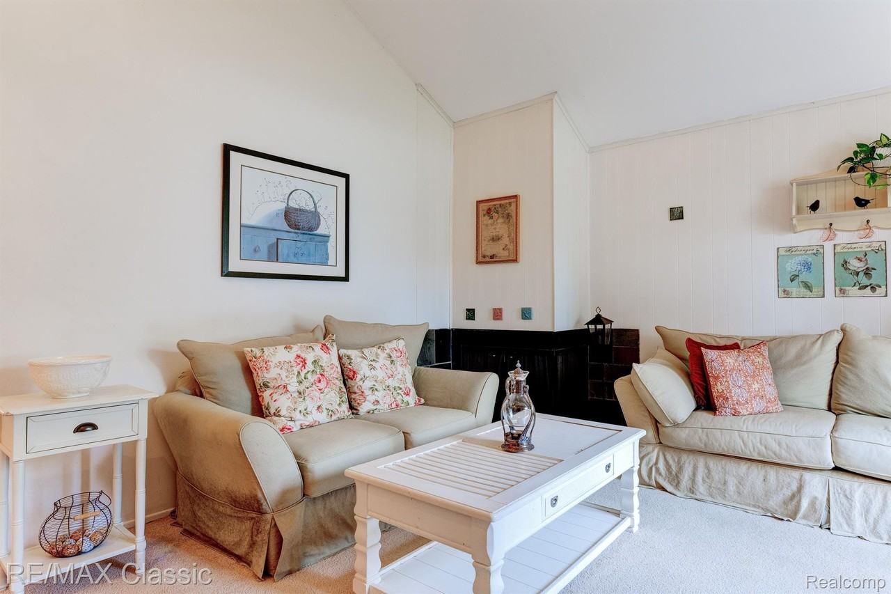 24323 Pinecrest St #NA - Photo 5 of 29