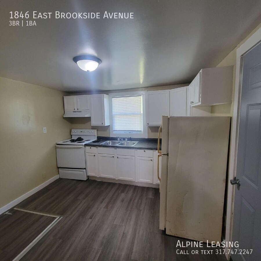 1846 Brookside Ave - Photo 2 of 6