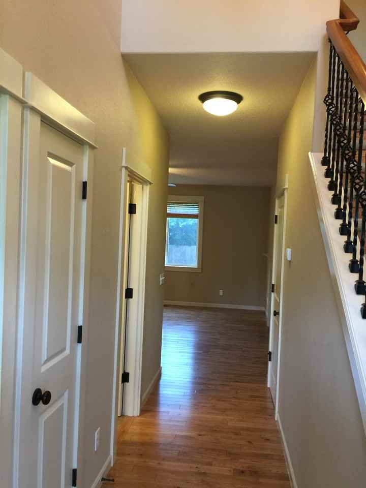 6029 Se Malden St #NA - Photo 3 of 37
