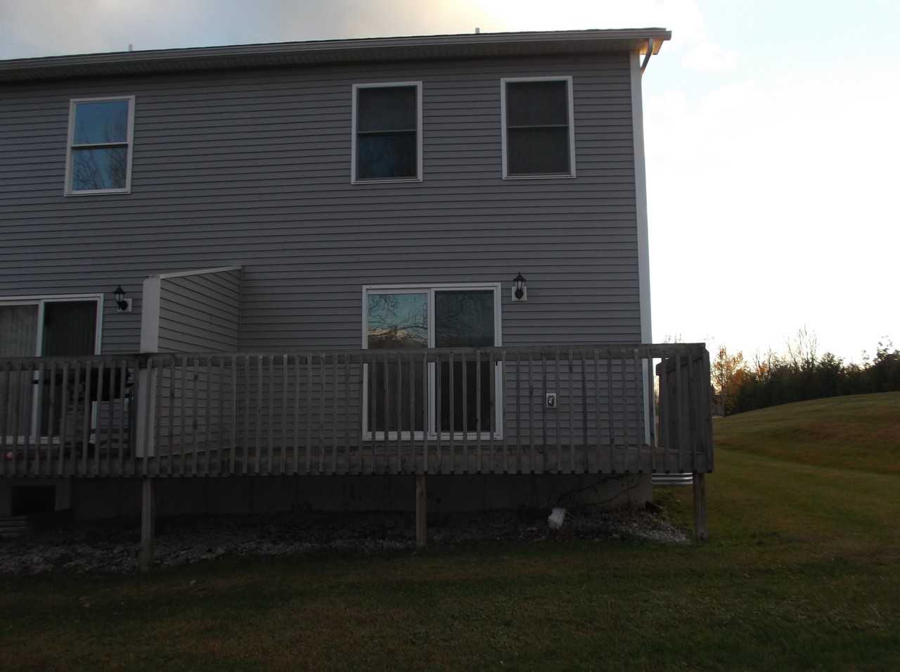 16 Ally Dr - Photo 3 of 10