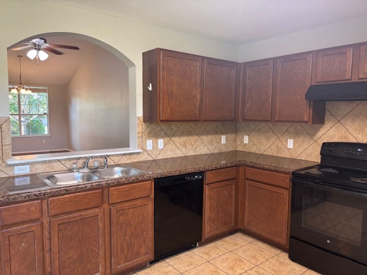 5721 Malcom Trl - Photo 7 of 24