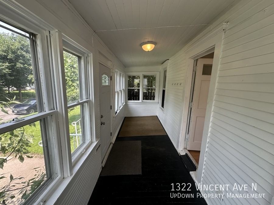1322 Vincent Ave N - Photo 2 of 19