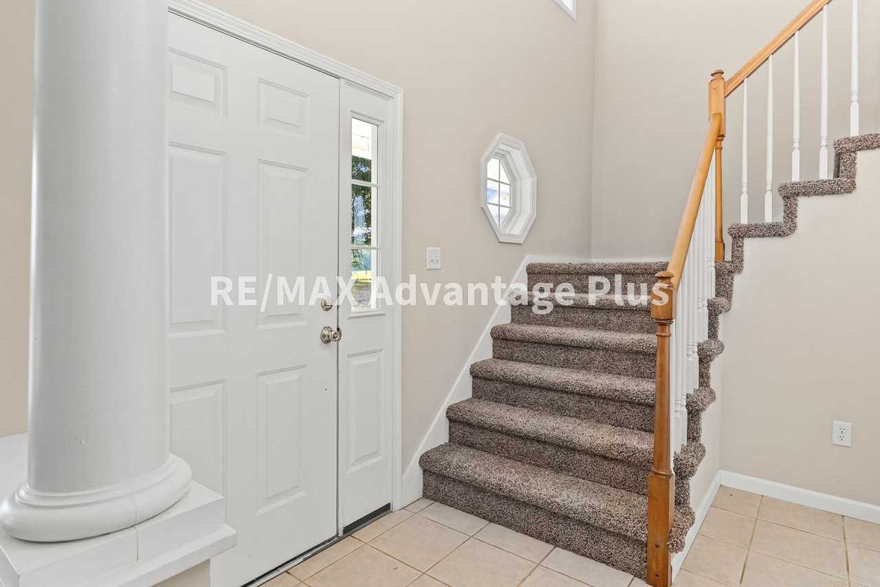 6240 Melon Rd - Photo 2 of 50