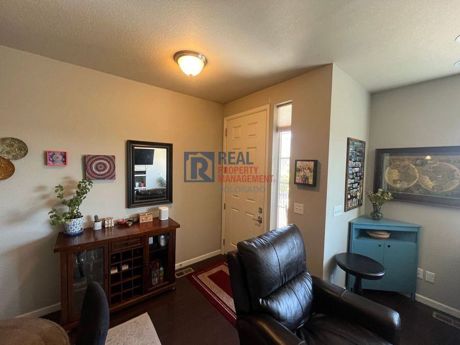 26307 E Calhoun Pl - Photo 2 of 14