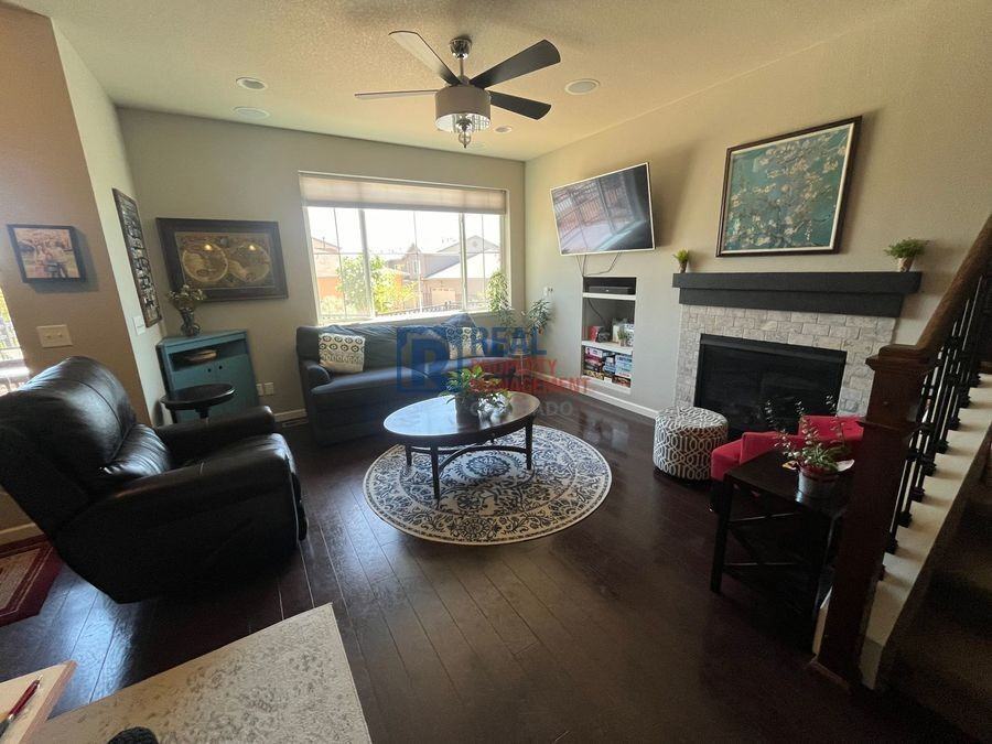 26307 E Calhoun Pl - Photo 3 of 14