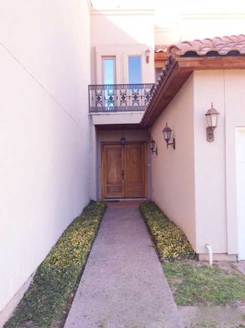 2110 Bermuda Dr - Photo 2 of 10