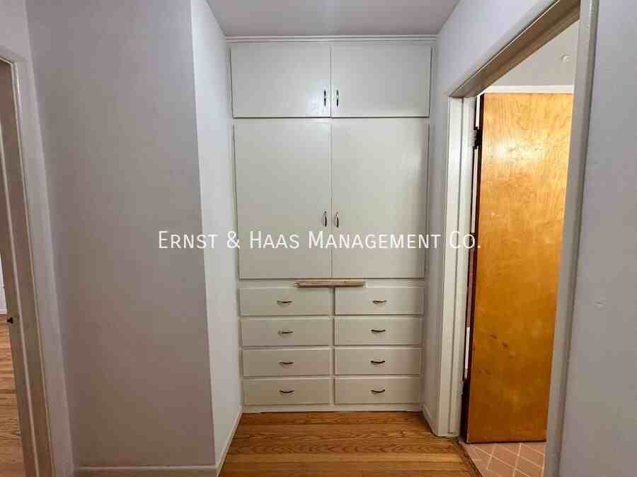 700 E Carson St #03 - Photo 6 of 11