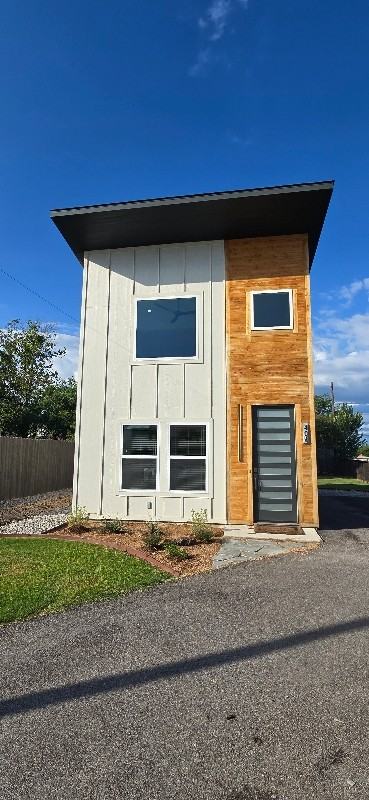 404 W Wichita St - Photo 2 of 50