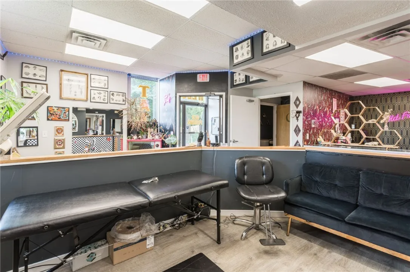 241 Norris Dr - Photo 6 of 19