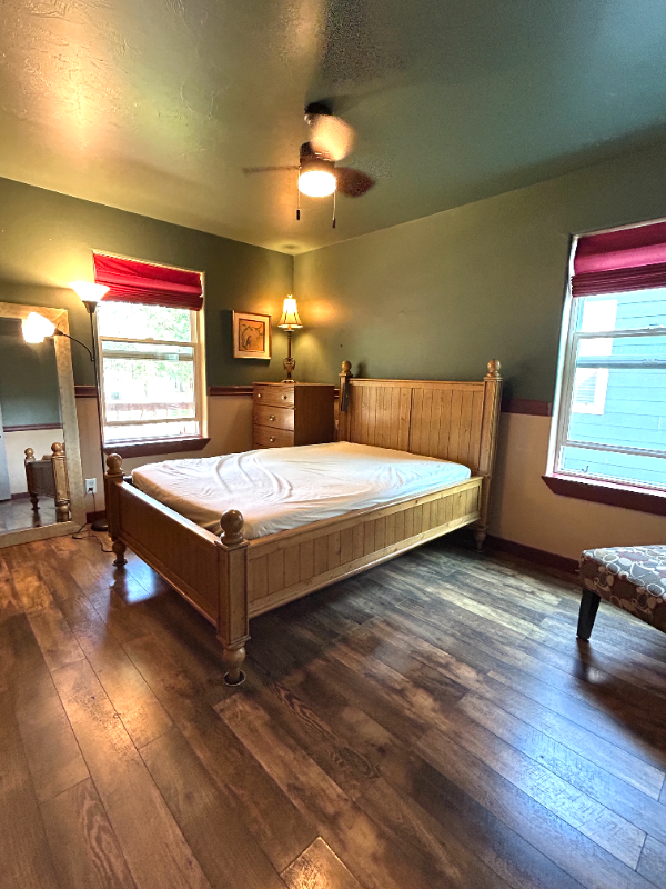 112 W Dooley Ln - Photo 4 of 15