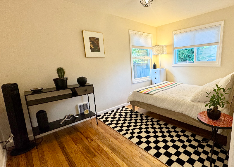 5258 S Cloverdale Pl - Photo 2 of 8