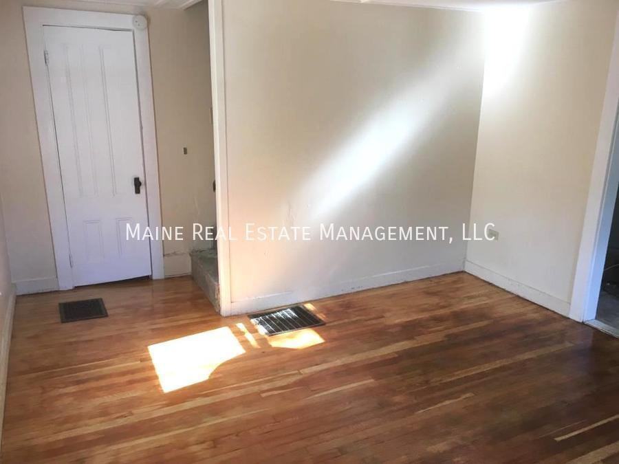 35A Coldbrook Rd - Photo 3 of 22