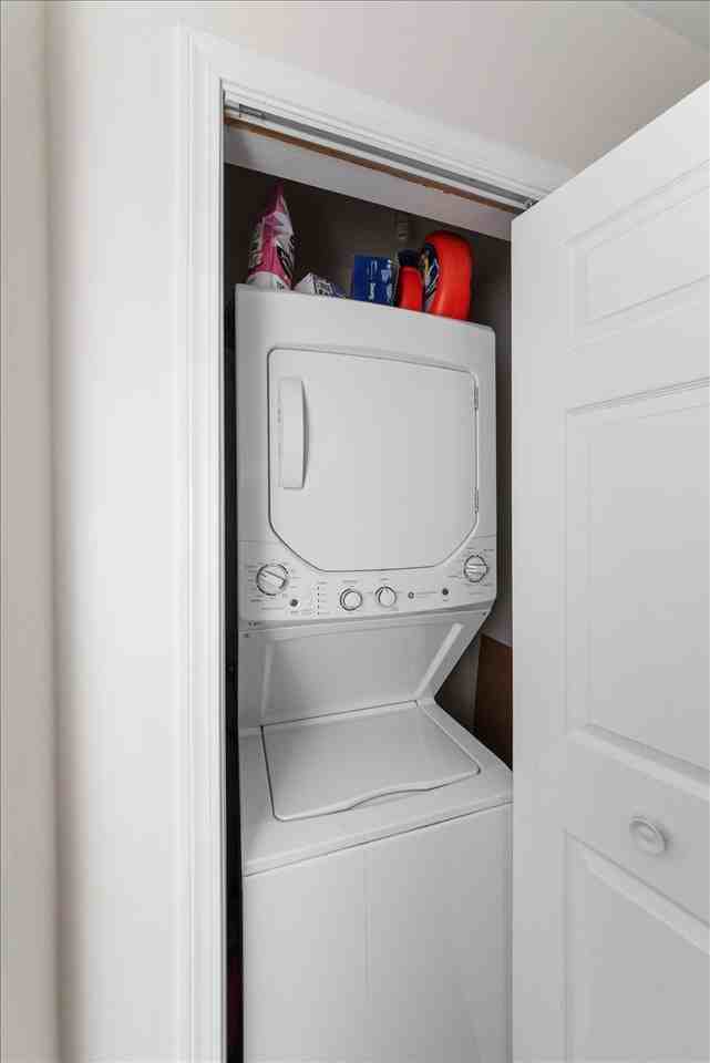 1826 W Rice St #4 - Photo 7 of 10