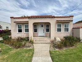 featured image of 206 South Santa Cruz Street