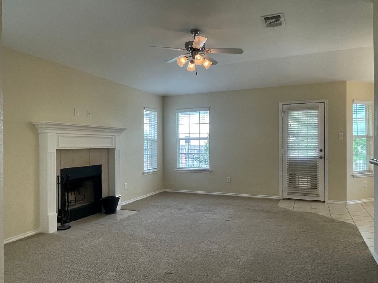 1123 Evergreen Farm Dr - Photo 2 of 22