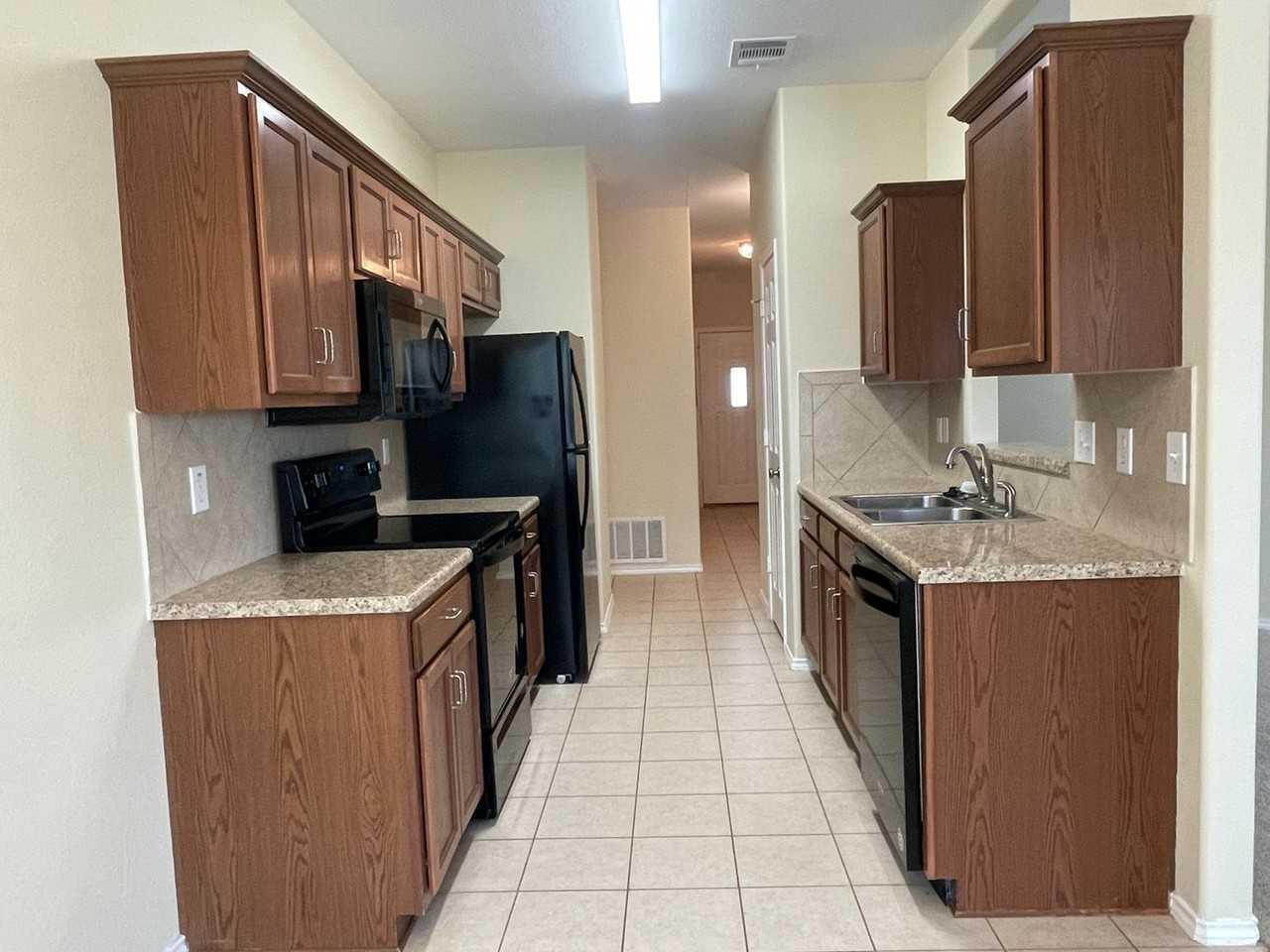 1123 Evergreen Farm Dr - Photo 5 of 22