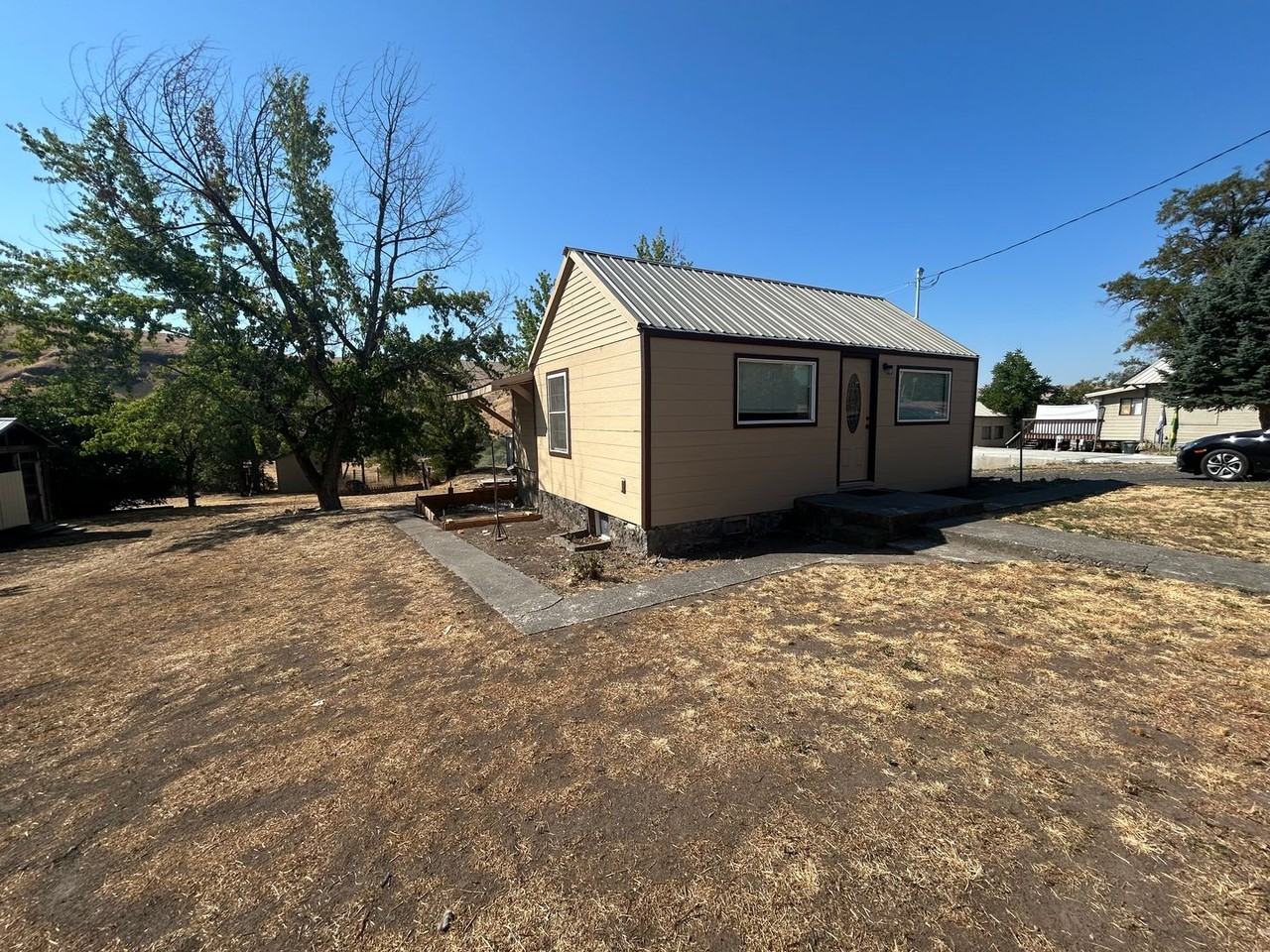 42192 Main Street - Photo 3 of 15