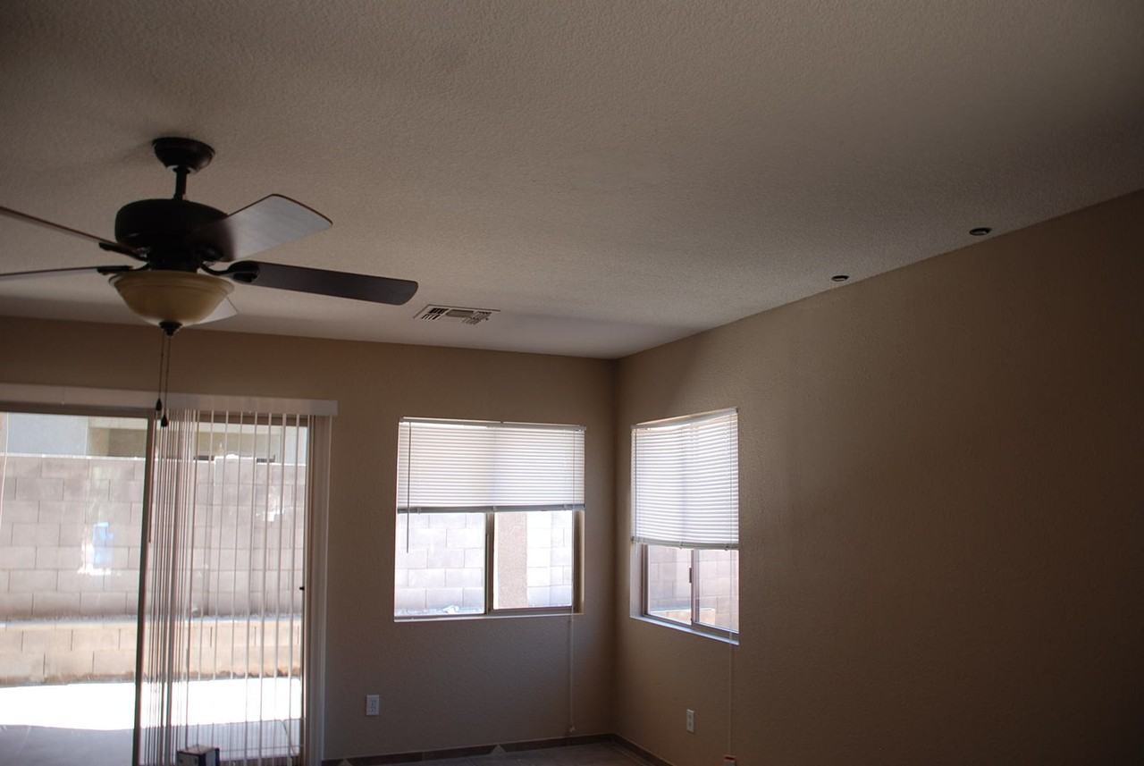 8335 W Hammond Ln - Photo 3 of 15