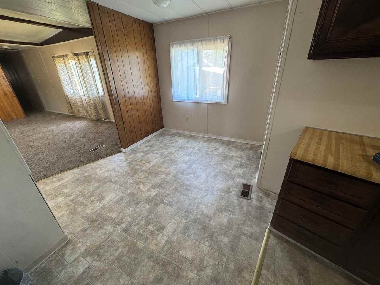 124 Van Buren St - Photo 2 of 6