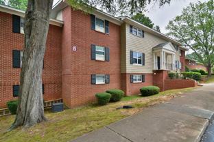 601 Riverhill Cir #B5 - Photo 1 of 1