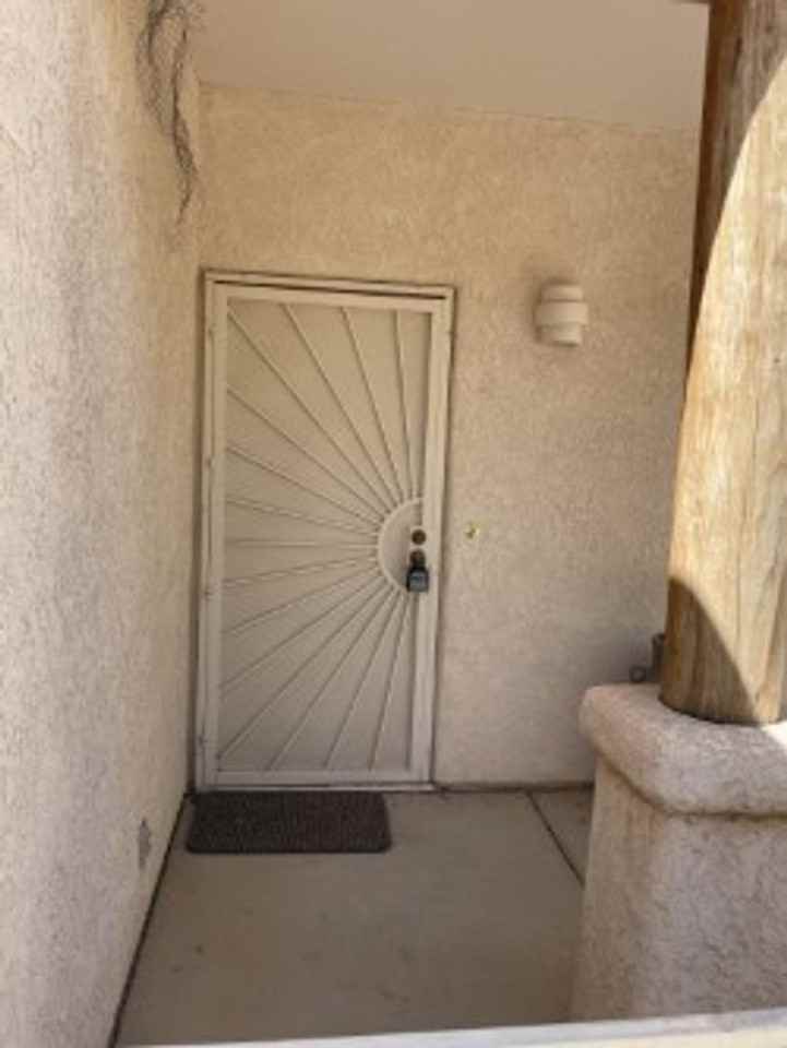 583 Aloha Way - Photo 3 of 14