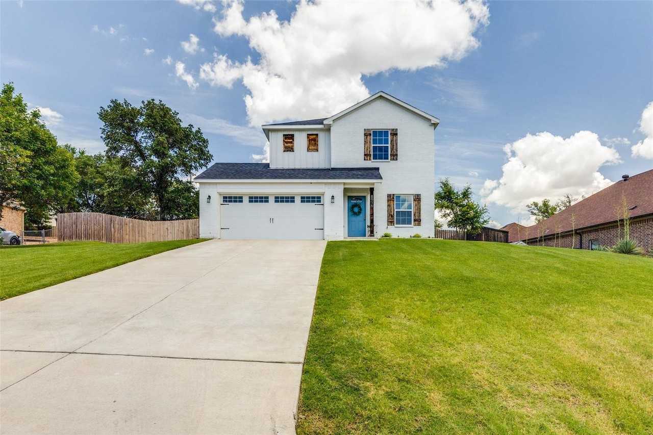 8916 Holt St - Photo 2 of 22