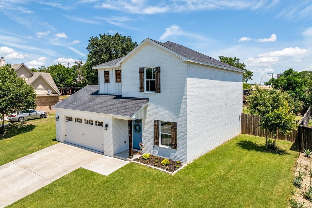 8916 Holt St - Photo 3 of 22