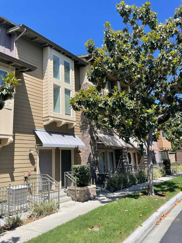 282 Tustin Field Dr - Photo 2 of 11
