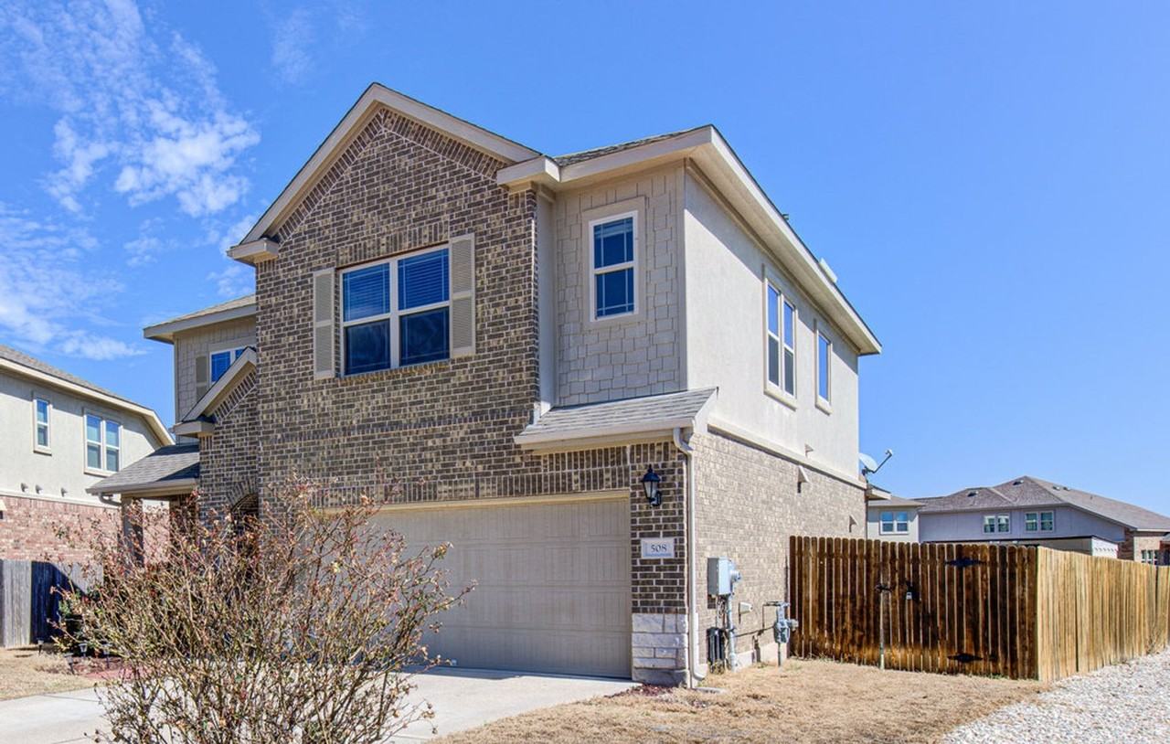 508 Nogales Ln - Photo 3 of 42