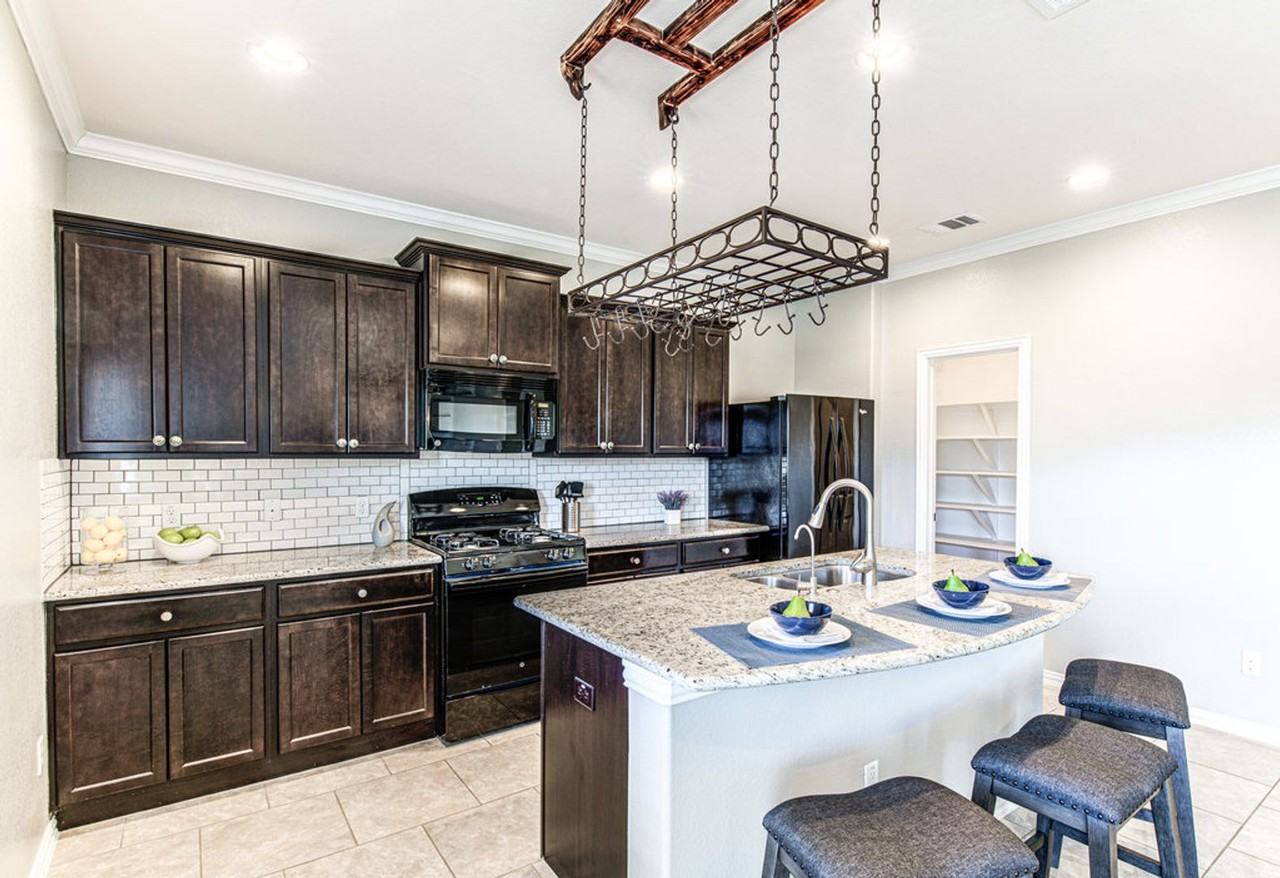 508 Nogales Ln - Photo 4 of 42