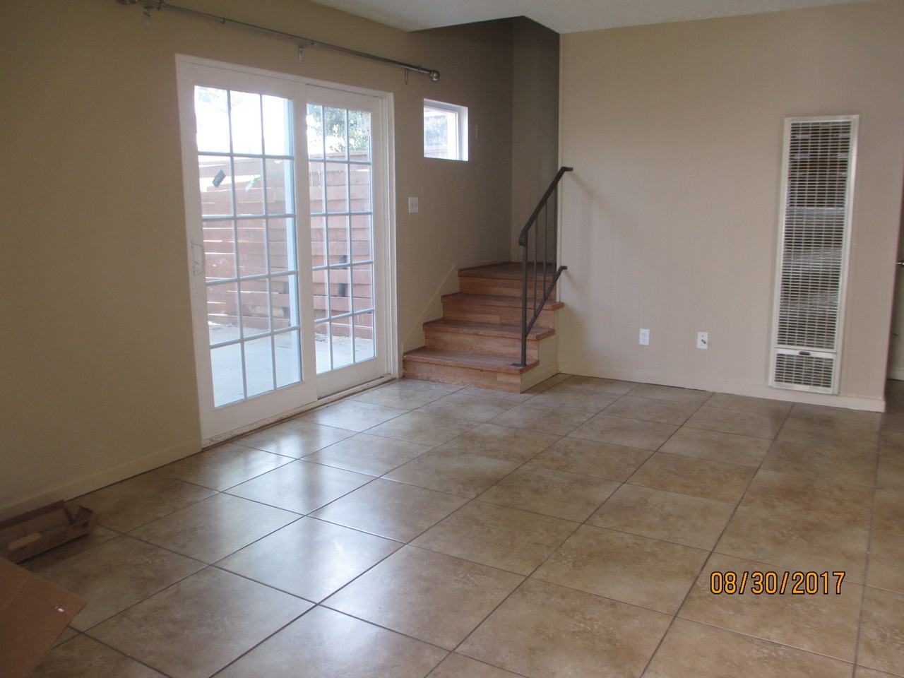 209 E Orchard St #D - Photo 2 of 7