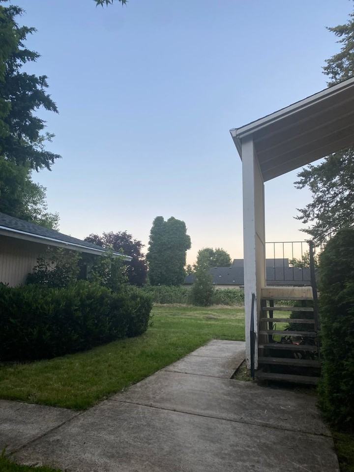 Heather Court 8 plex - Photo 2 of 19