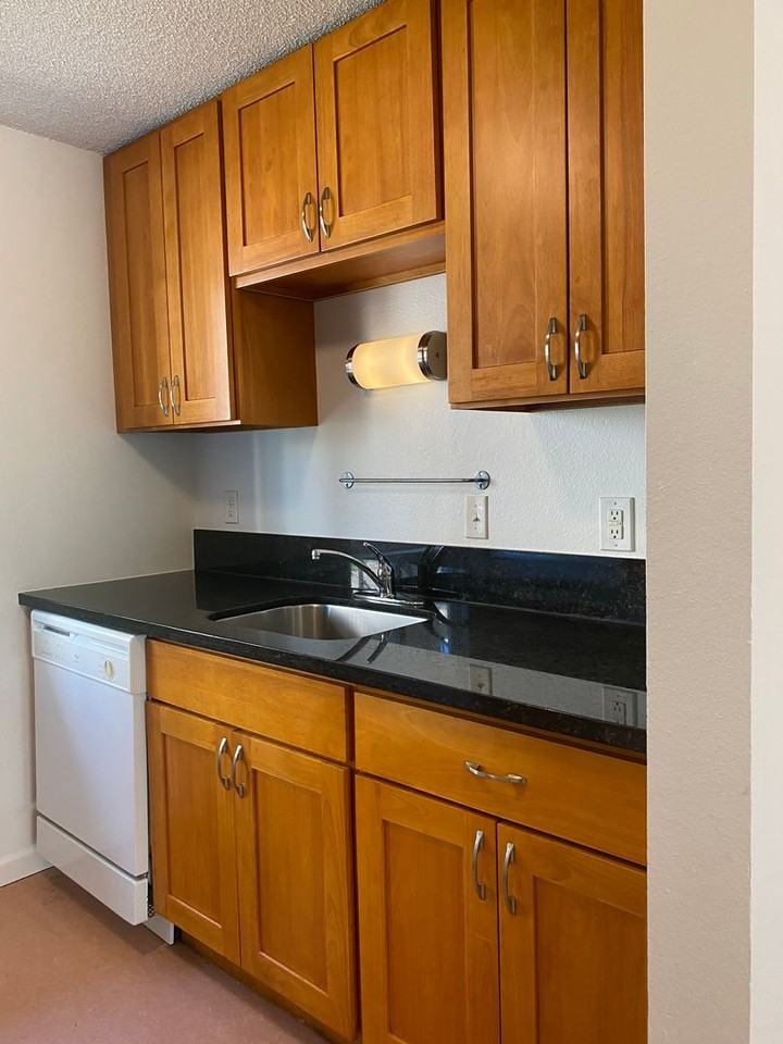 Heather Court 8 plex - Photo 4 of 19