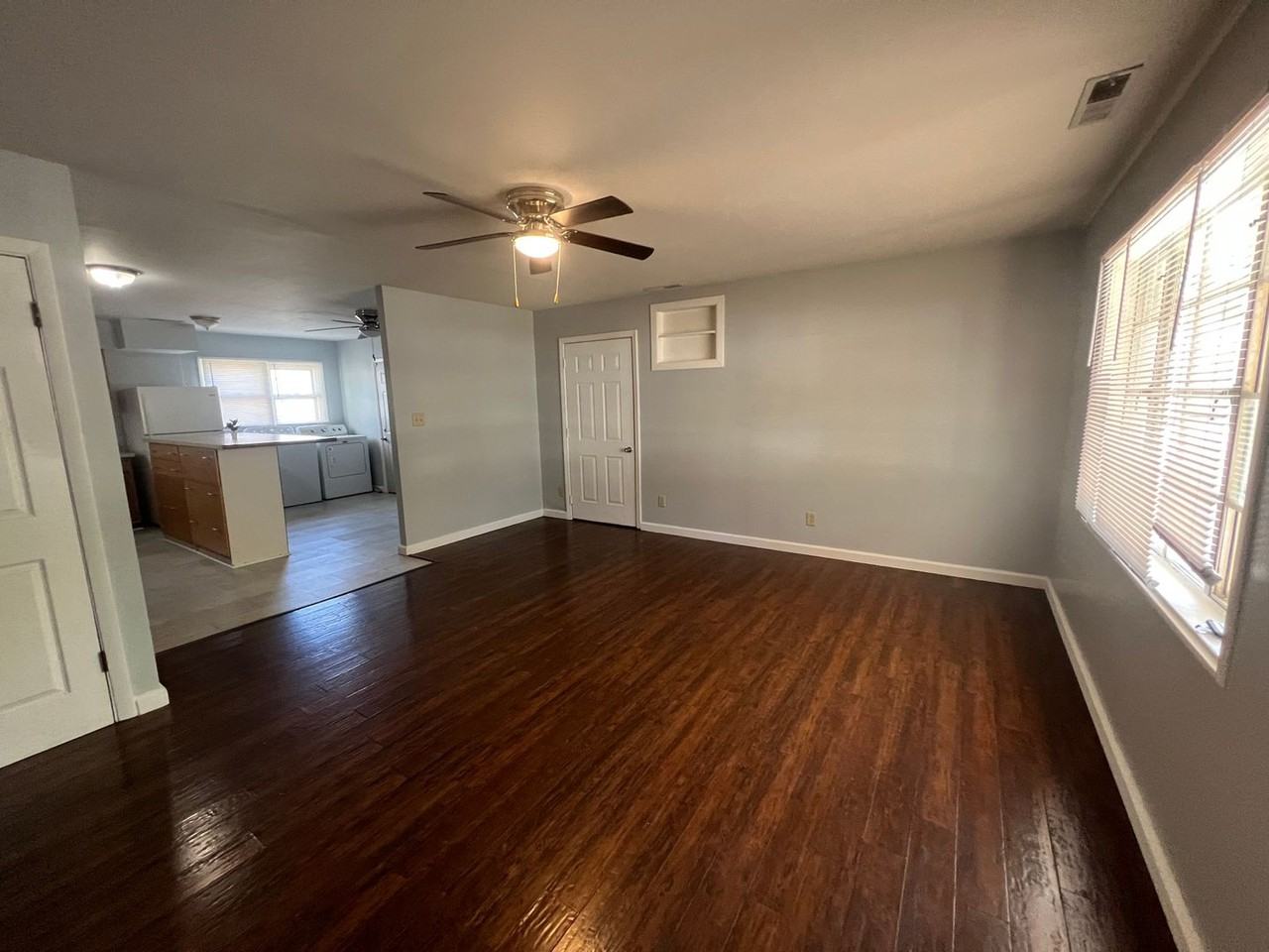 1 Ridge Ct - Photo 2 of 8