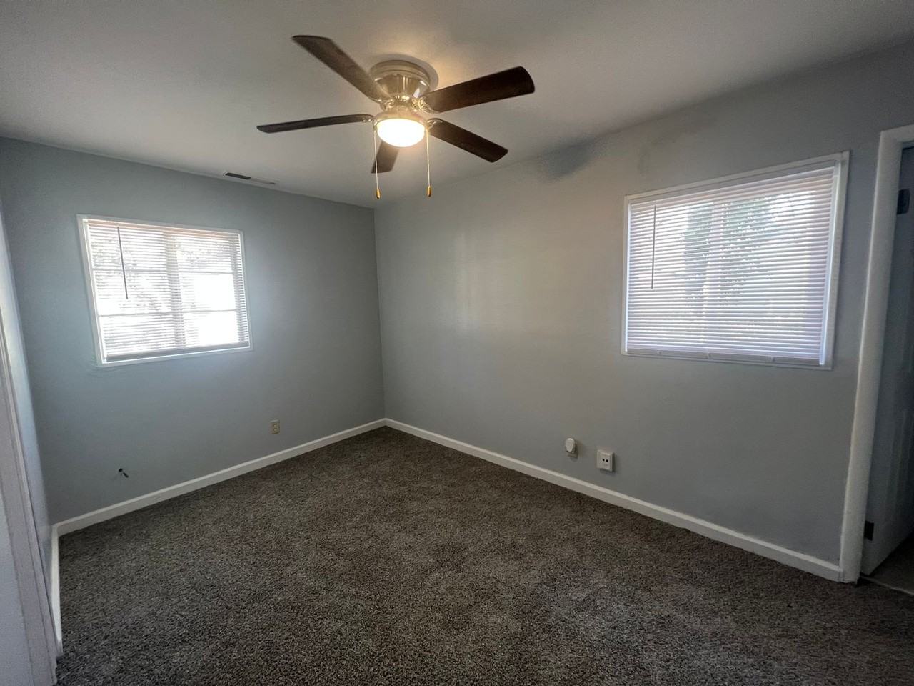 1 Ridge Ct - Photo 5 of 8