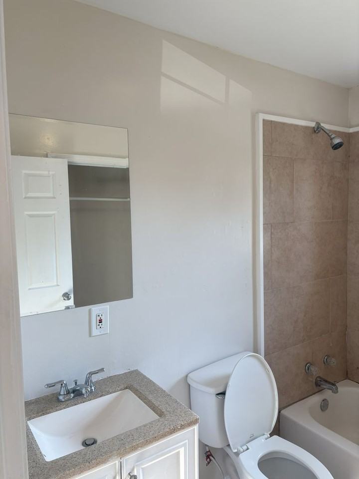 DL Benzer Properties, LLC - Photo 4 of 22