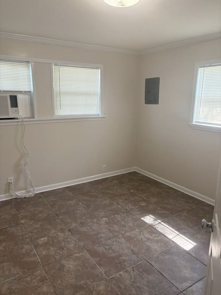 DL Benzer Properties, LLC - Photo 5 of 22