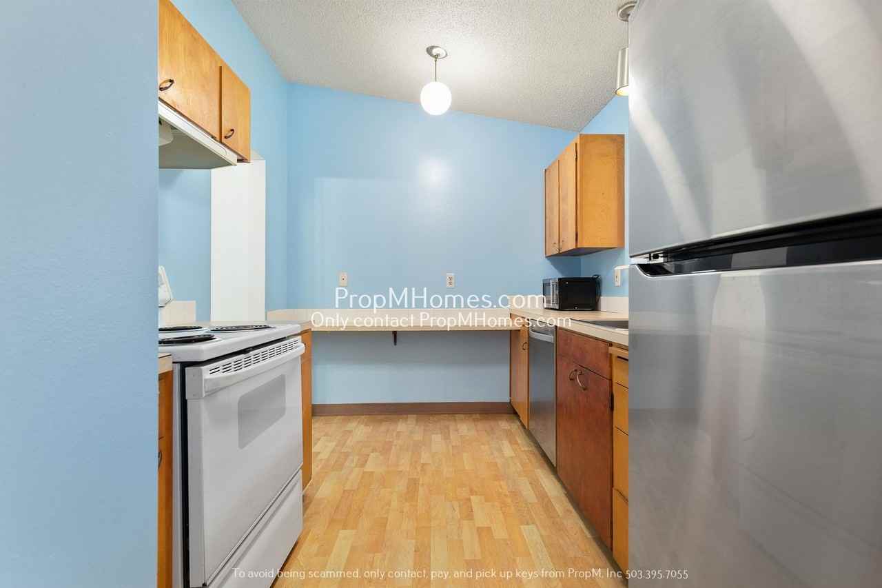 10090 Sw Beaverton Hillsdale Hwy #10 - Photo 7 of 17