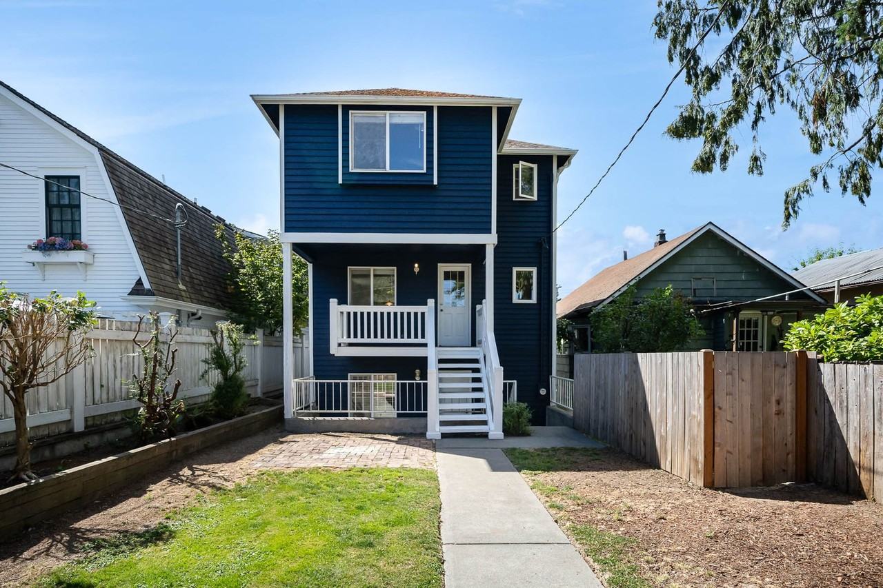 2006 42nd Ave E - Photo 3 of 27