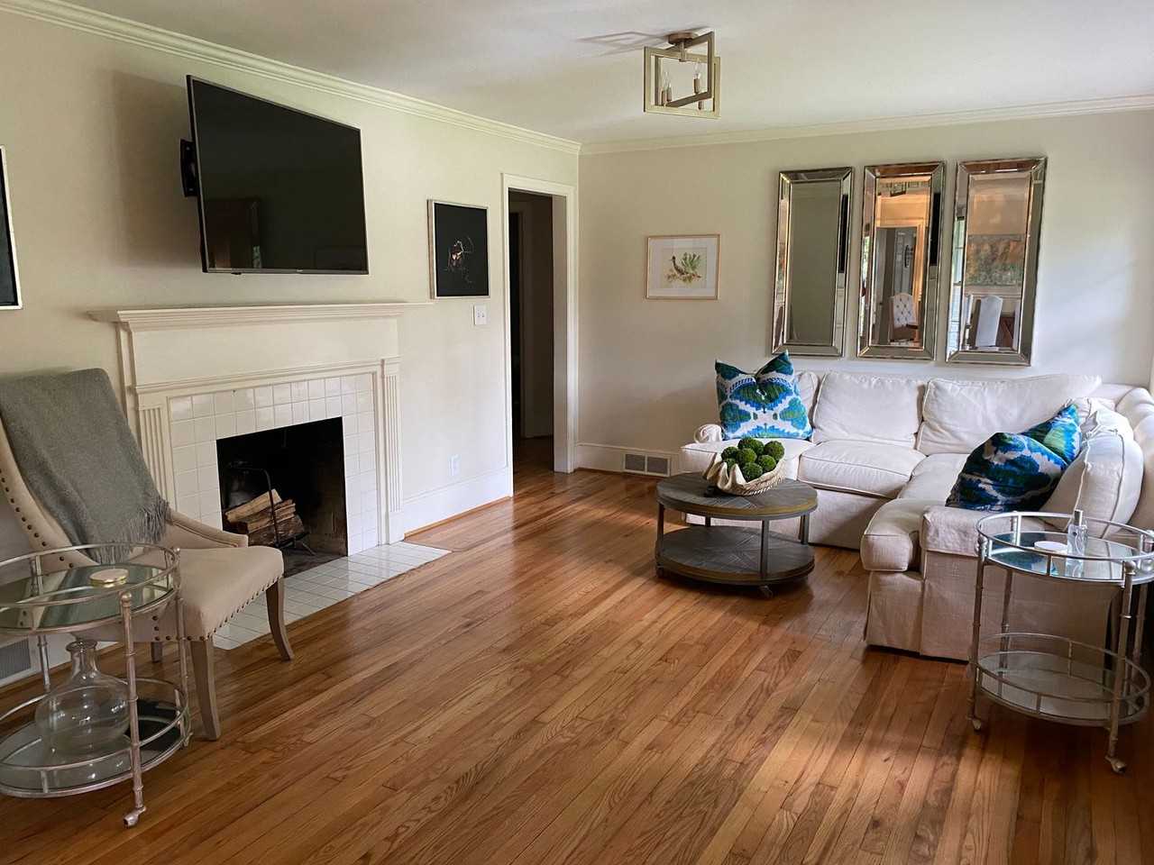 4626 Crowson Rd - Photo 2 of 24