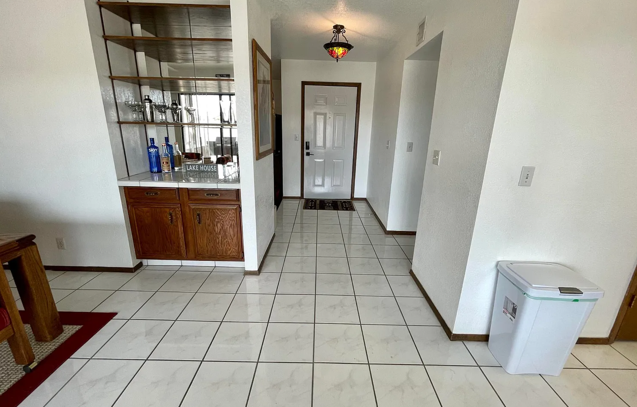 264 Acoma Blvd S - Photo 5 of 20