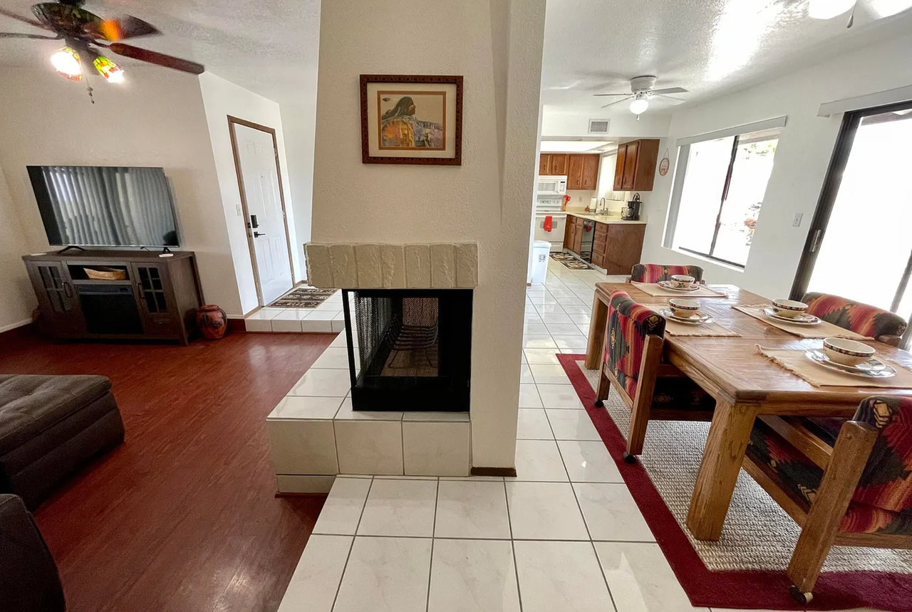 264 Acoma Blvd S - Photo 6 of 20