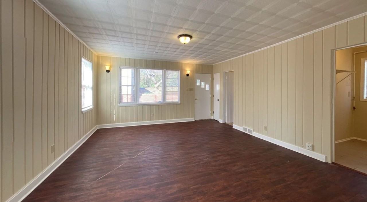 3240 North Waynoka Circle - Photo 2 of 11