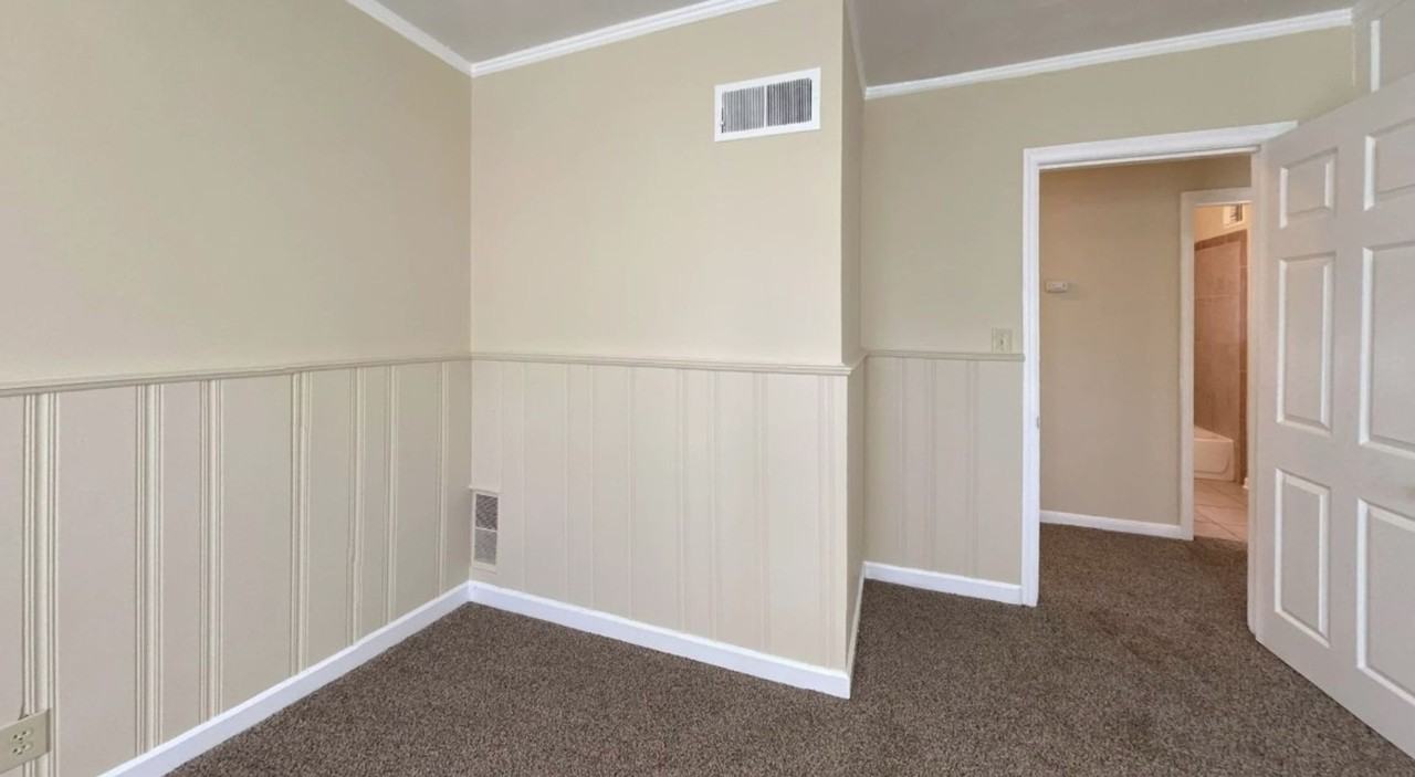 3240 North Waynoka Circle - Photo 4 of 11